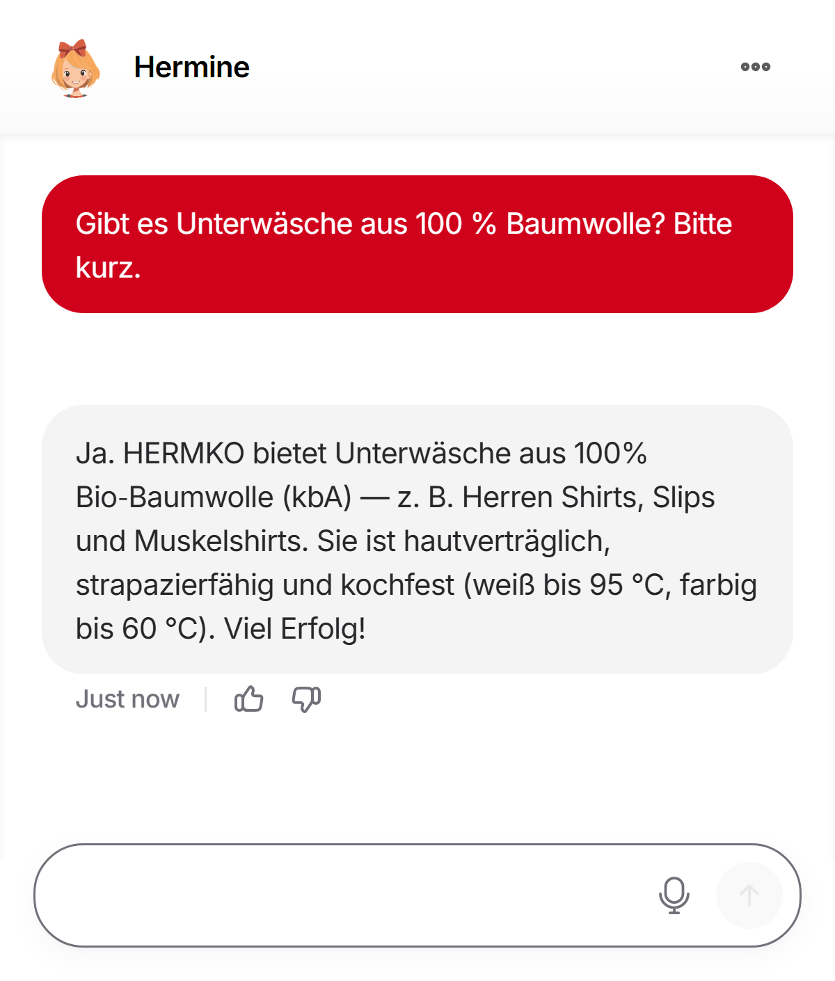 Echter Hermine-Dialog: Ein Kunde fragt nach Unterwäsche aus 100 Prozent Baumwolle und erhält eine kurze Antwort zur Produktauswahl.